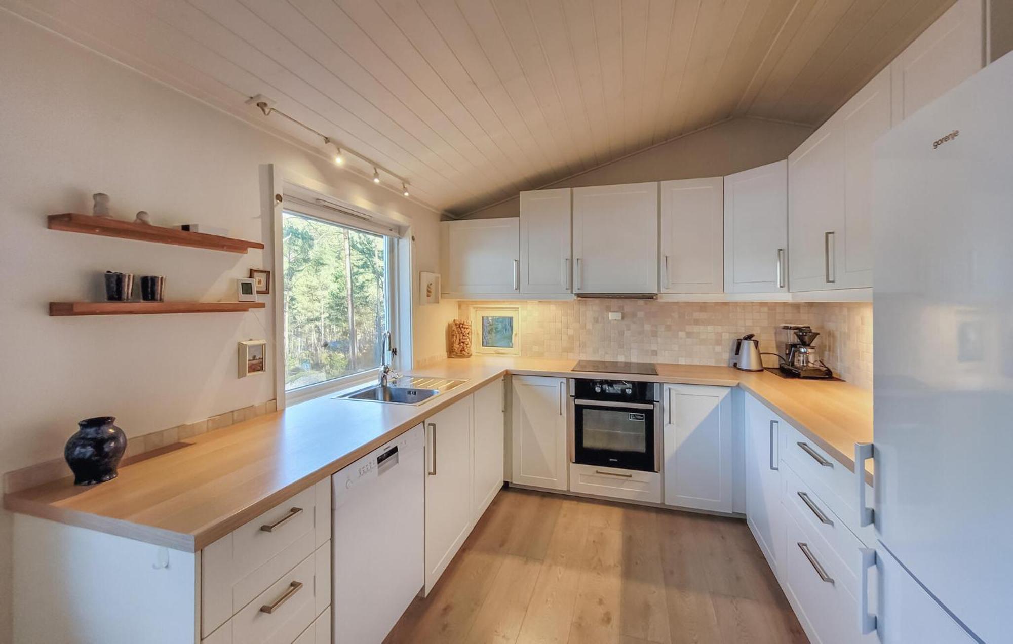 Gorgeous Home In Jorpeland With House Sea View Eksteriør billede