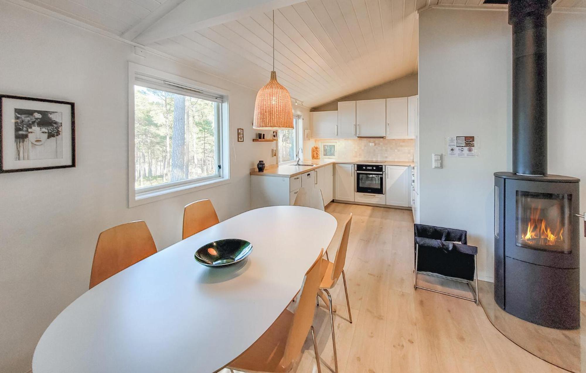Gorgeous Home In Jorpeland With House Sea View Eksteriør billede