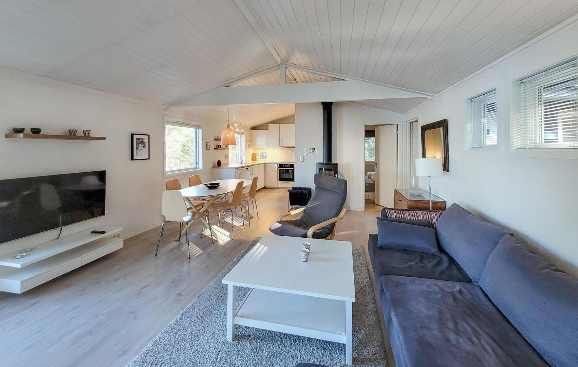 Gorgeous Home In Jorpeland With House Sea View Eksteriør billede