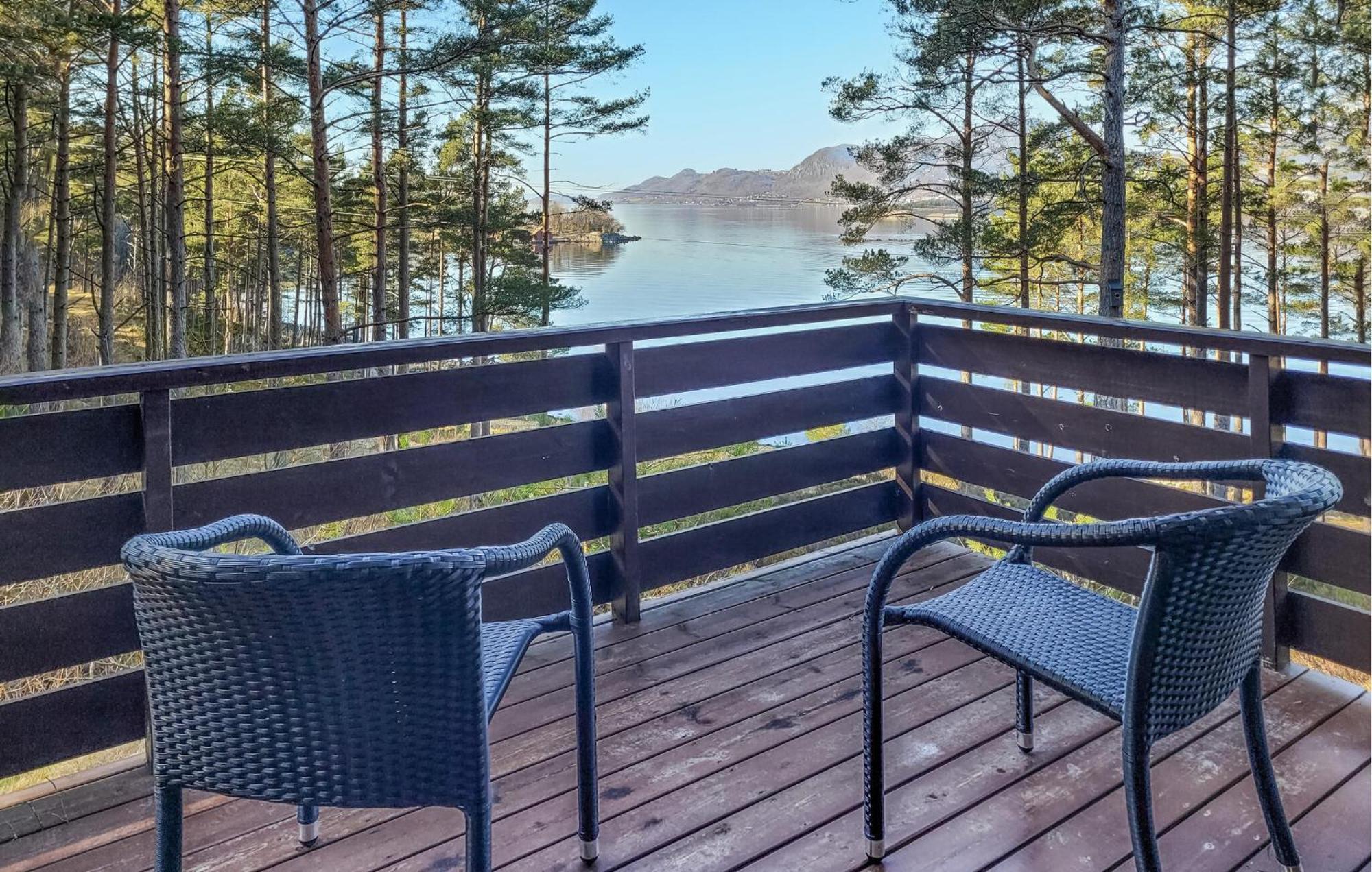 Gorgeous Home In Jorpeland With House Sea View Eksteriør billede