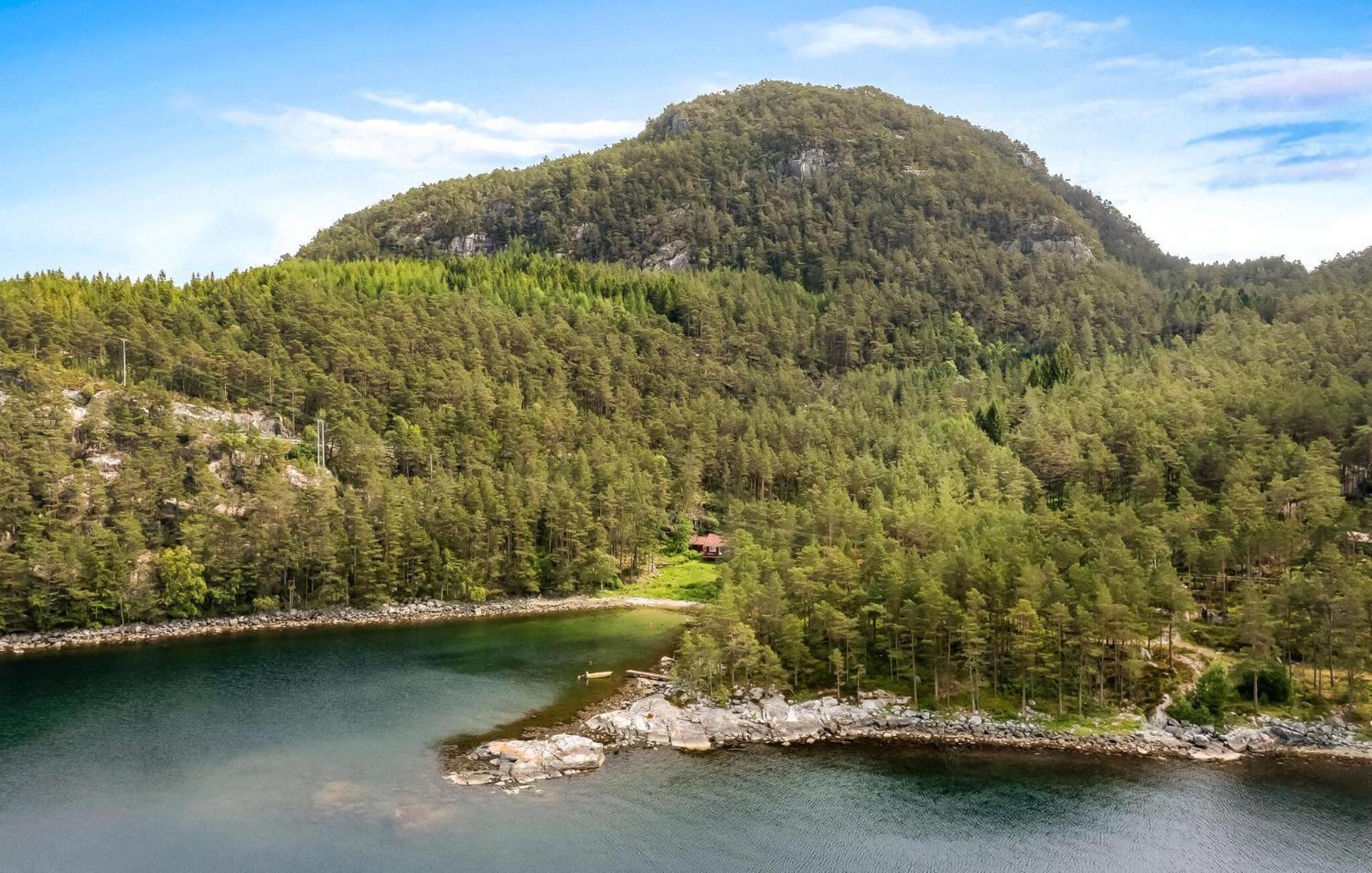 Gorgeous Home In Jorpeland With House Sea View Eksteriør billede