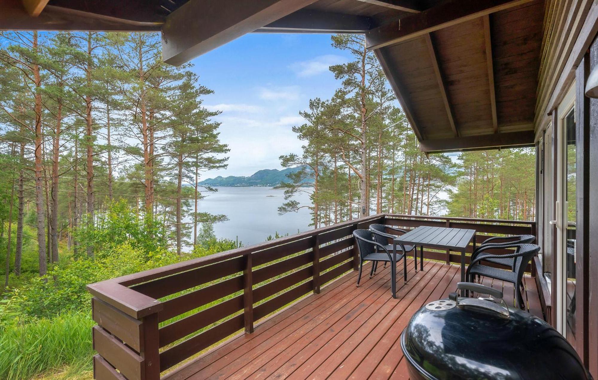 Gorgeous Home In Jorpeland With House Sea View Eksteriør billede